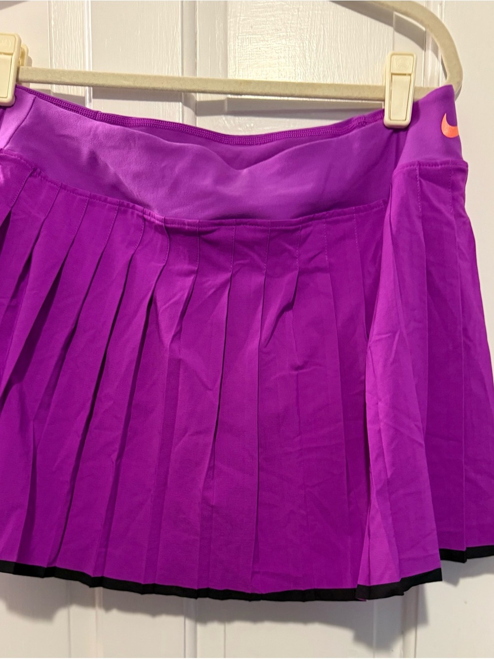 Nike Magenta Pleated Tennis Skirt with Contrast Hem